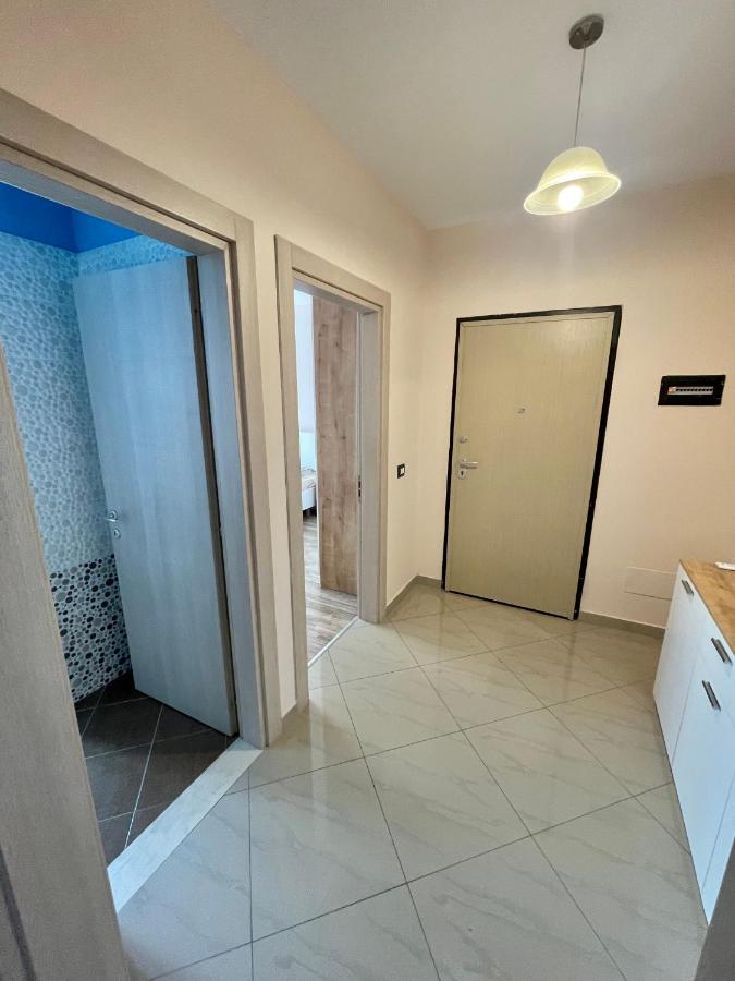 Modern & Cozy Apartment 地拉那 外观 照片