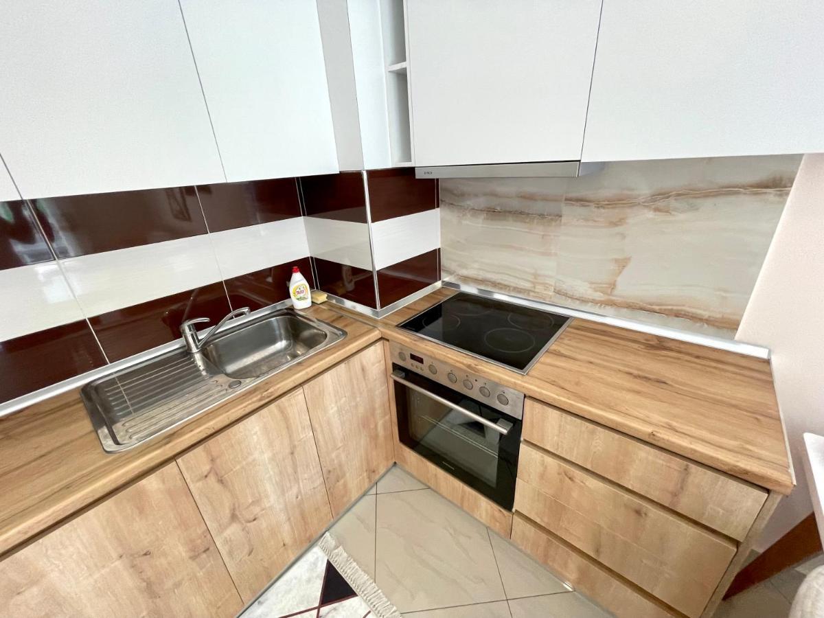 Modern & Cozy Apartment 地拉那 外观 照片