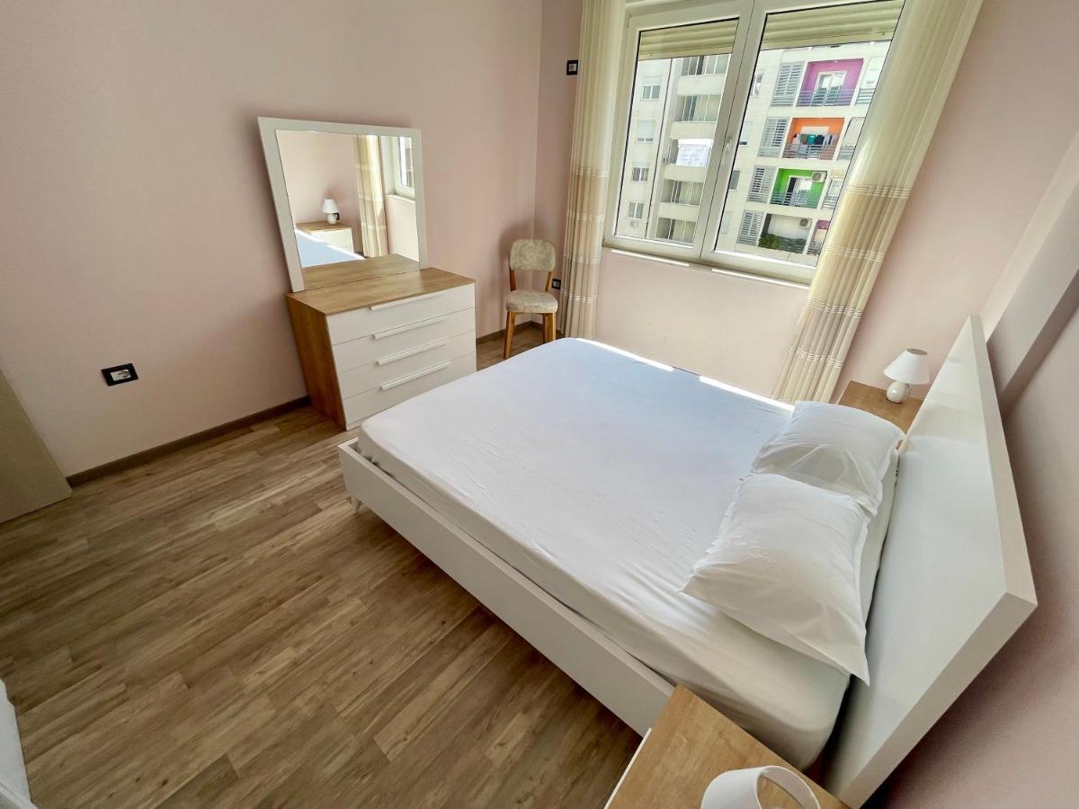 Modern & Cozy Apartment 地拉那 外观 照片