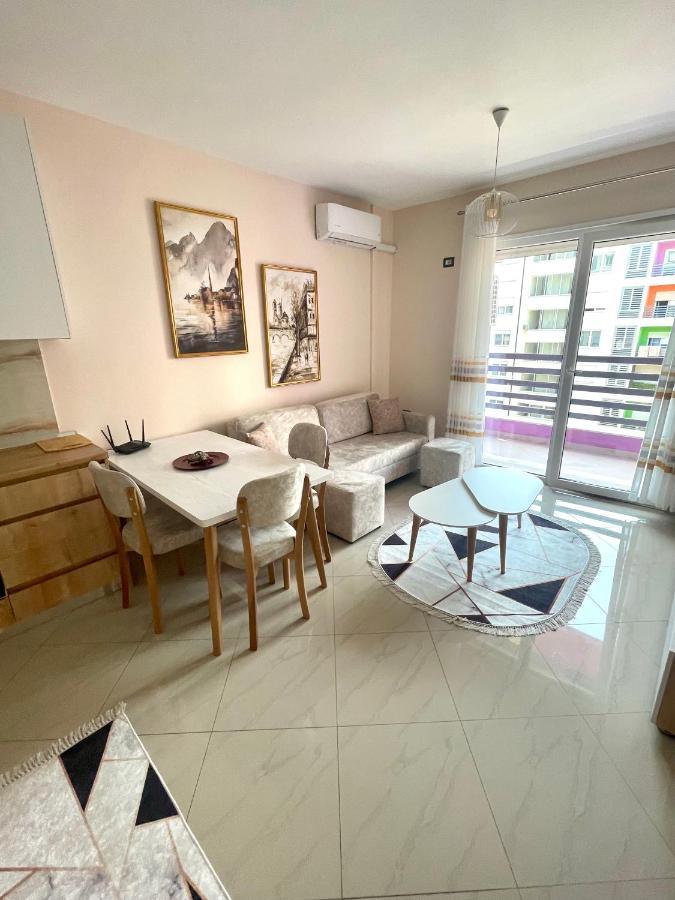 Modern & Cozy Apartment 地拉那 外观 照片